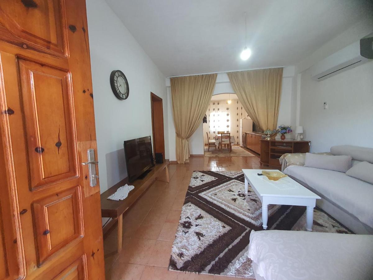 Вилла Spacious House With A Big Garden And Fire Pit Тирана Экстерьер фото