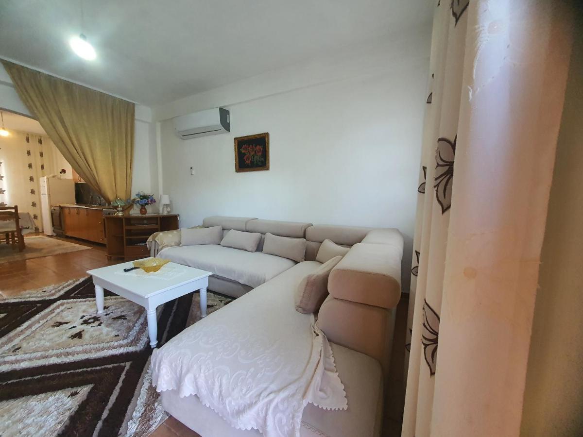 Вилла Spacious House With A Big Garden And Fire Pit Тирана Экстерьер фото