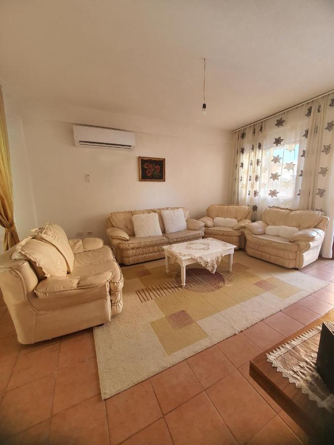 Вилла Spacious House With A Big Garden And Fire Pit Тирана Экстерьер фото